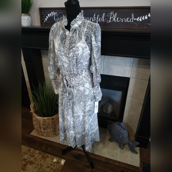 Calvin Klein Long-sleeved Dress - Picture 2 of 9